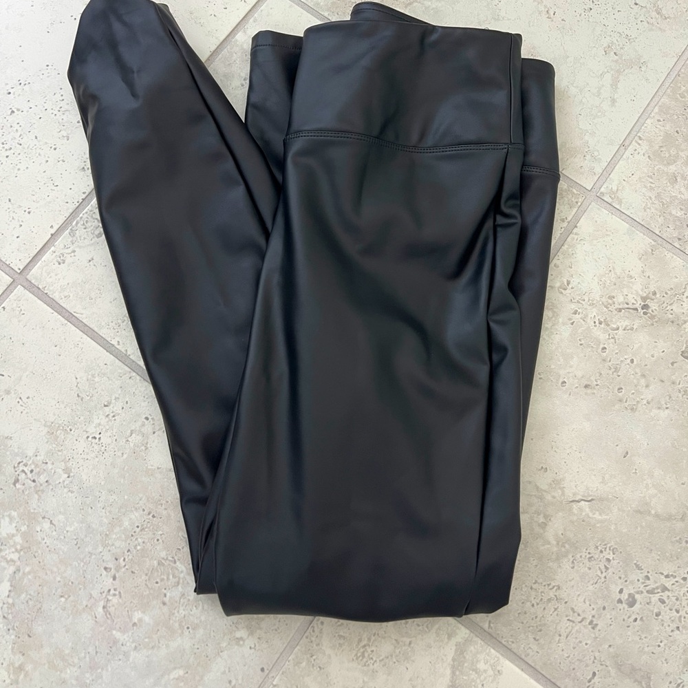 Faux leather tights